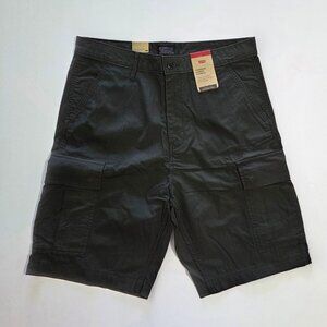 NWT -- Levi’s Carrier Cargo Shorts – Men’s Size 32 – Dark Olive/Charcoal